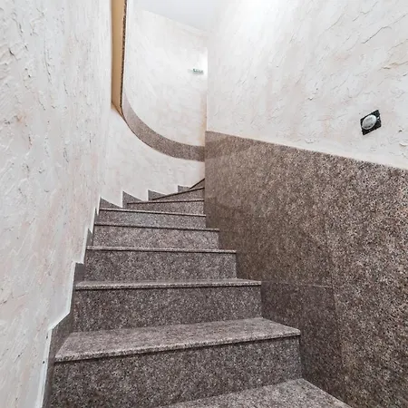 Kings View 3* Veliko Tŭrnovo