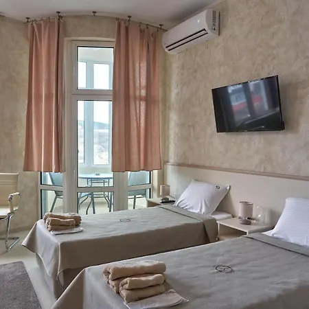 Kings View Guest house 3*