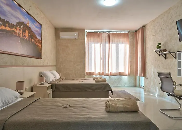 Kings View בית הארחה 3*